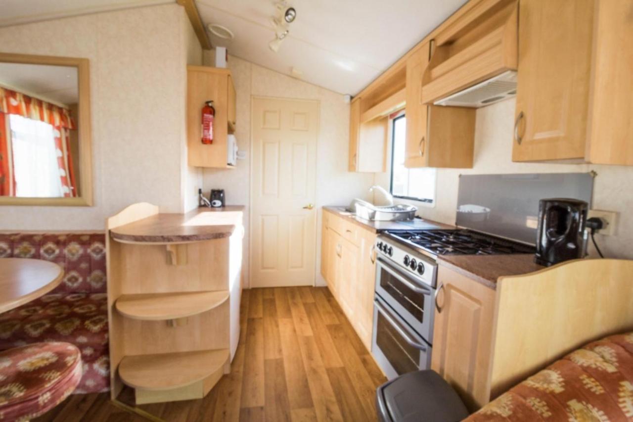 6 Berth Caravan For Hire, Minutes From A Stunning Beach In Norfolk! Ref 21036F Heacham Exterior photo