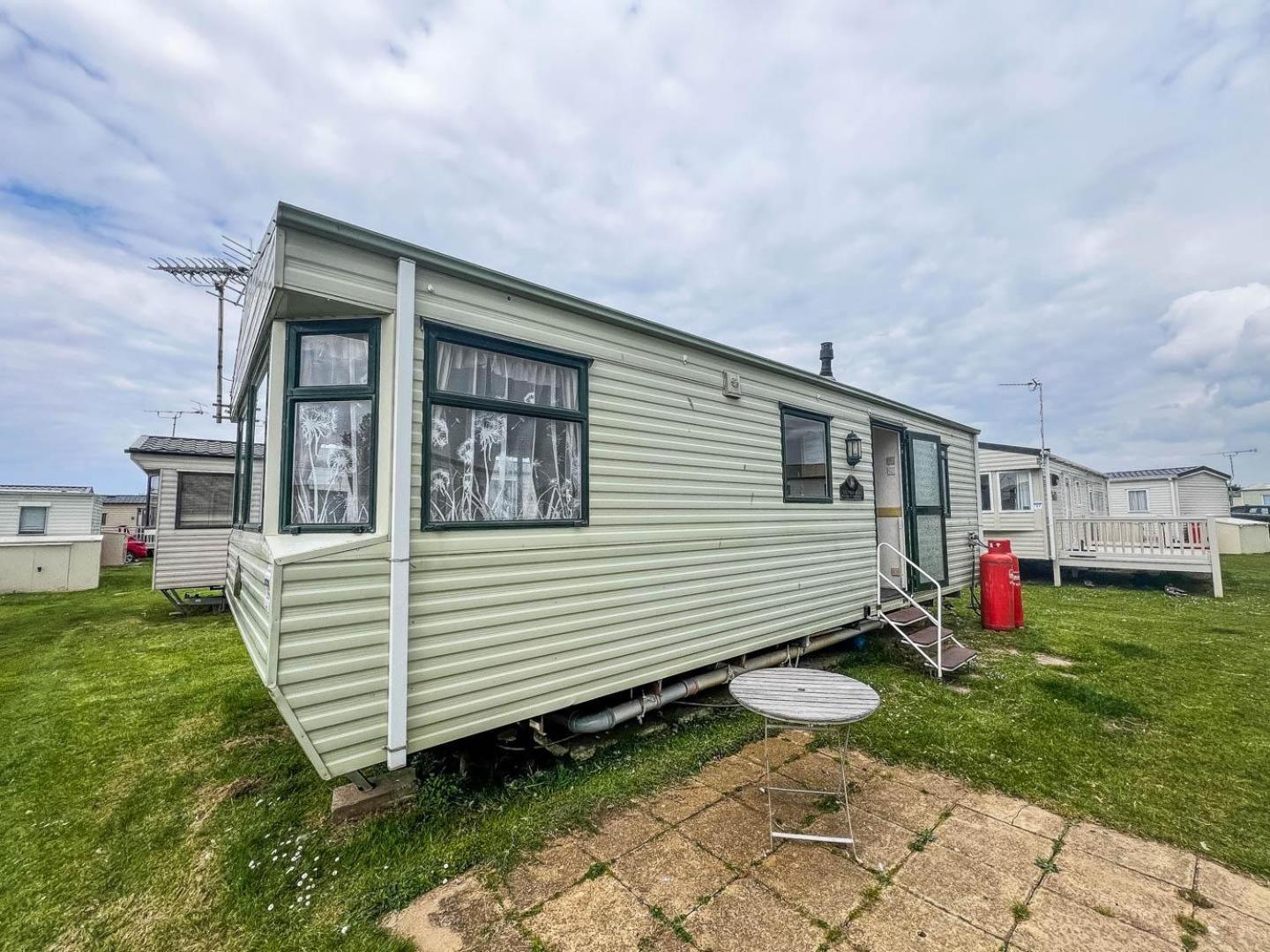 6 Berth Caravan For Hire, Minutes From A Stunning Beach In Norfolk! Ref 21036F Heacham Exterior photo